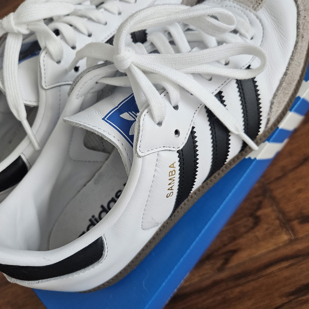Adidas Men's or Women's White and Black Sneakers Samba - Picture 4 of 9